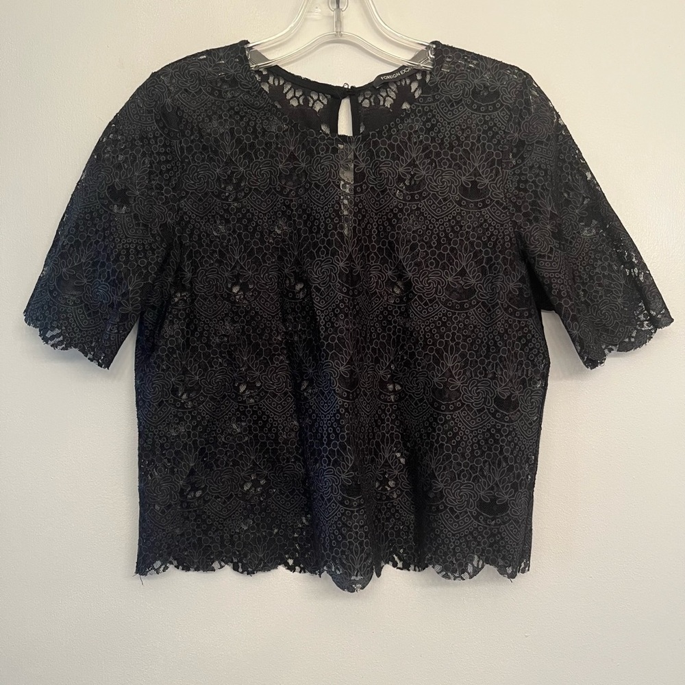 Lace crop top size small